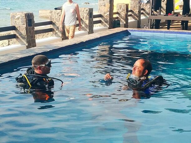 Imagen general del Hotel Blue Ribbon Dive Resort. Foto 4