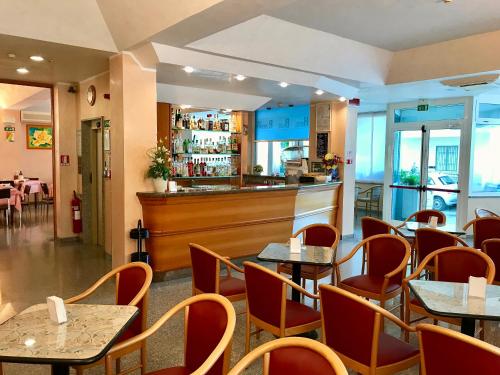 Imagen general del Hotel Blue Ribbon, Rimini. Foto 1