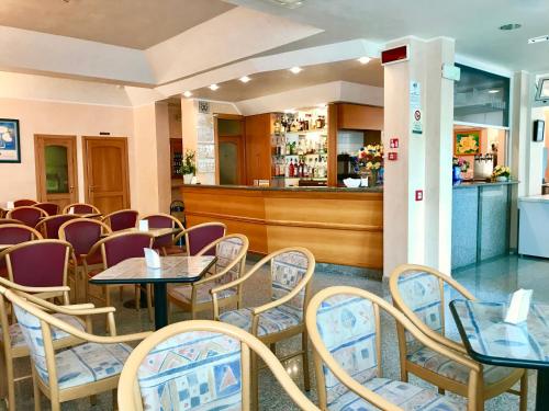 Imagen general del Hotel Blue Ribbon, Rimini. Foto 5