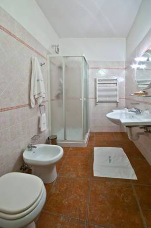 Imagen de la habitación del Hotel Blue Ribbon, Vercelli. Foto 14