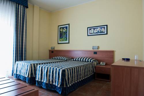 Imagen de la habitación del Hotel Blue Ribbon, Vercelli. Foto 15