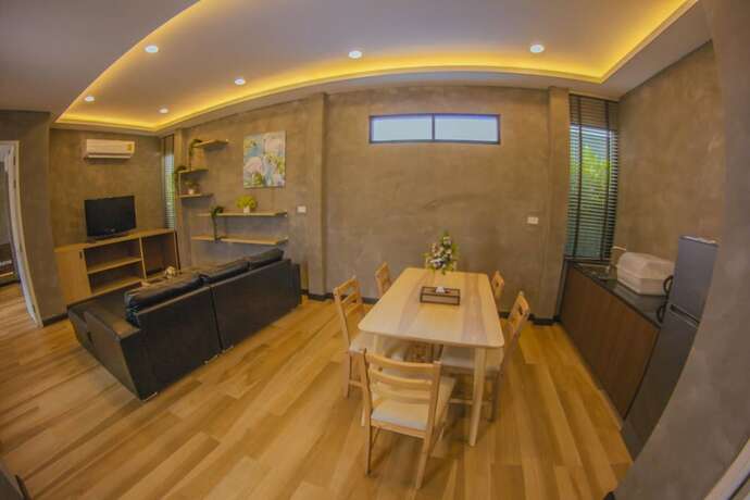 Imagen general del Hotel Blue River Resort, Phitsanulok. Foto 3