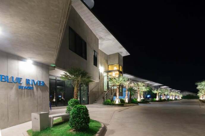 Imagen general del Hotel Blue River Resort, Phitsanulok. Foto 11