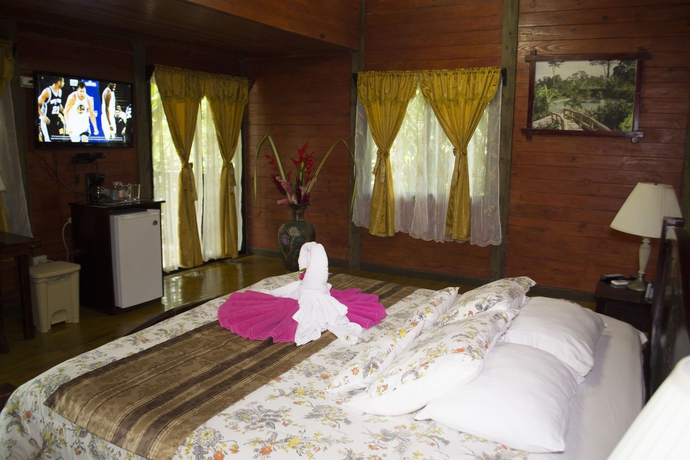 Imagen de la habitación del Hotel Blue River Resort and Hot Springs. Foto 7