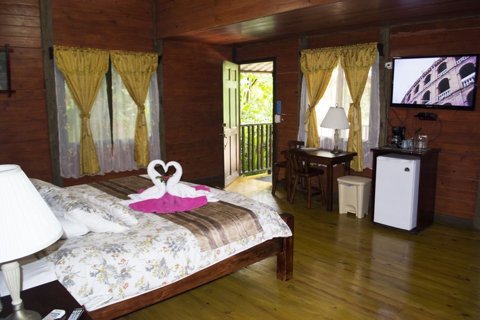 Imagen de la habitación del Hotel Blue River Resort and Hot Springs. Foto 8