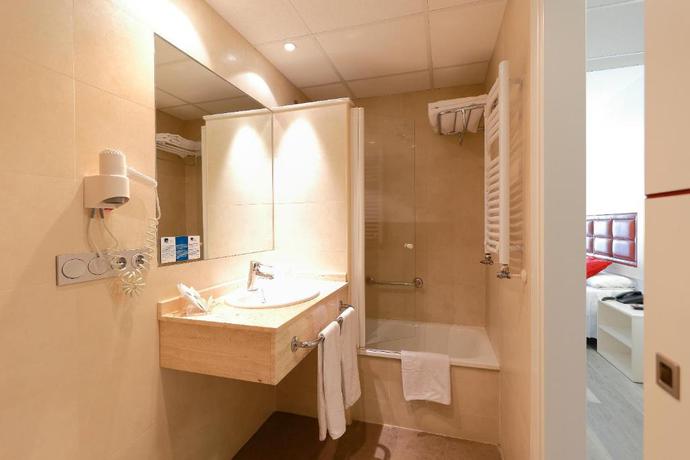 Imagen de la habitación del Hotel Blue Santa Rosa. Foto 8