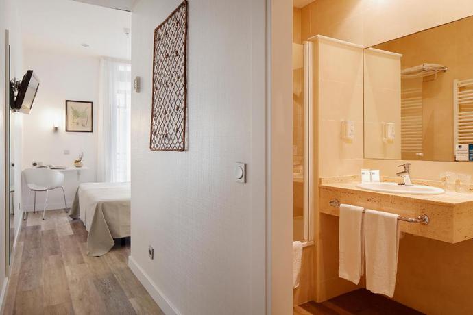 Imagen de la habitación del Hotel Blue Santa Rosa. Foto 10