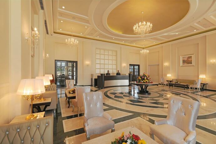 Imagen general del Hotel Blue Saphire Clarks Inn Haldwani. Foto 1