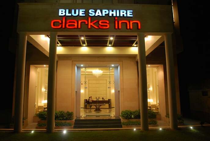 Imagen general del Hotel Blue Saphire Clarks Inn Haldwani. Foto 3