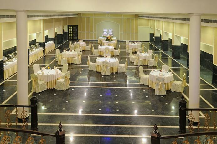 Imagen general del Hotel Blue Saphire Clarks Inn Haldwani. Foto 10