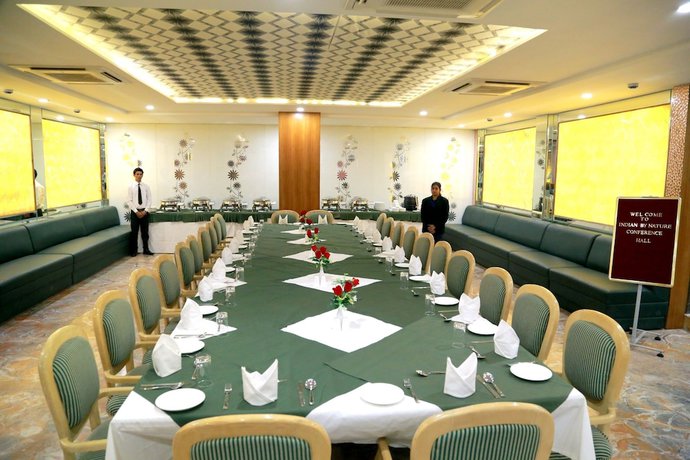 Imagen de los interiores del Hotel Blue Sapphire, Agra. Foto 16