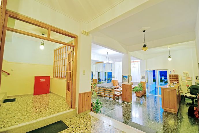 Imagen de los interiores del Hotel Blue Sea, Municipal Unit of Tyros. Foto 13