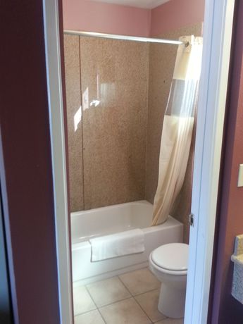Imagen de la habitación del Hotel Blue Seal Inn. Foto 3
