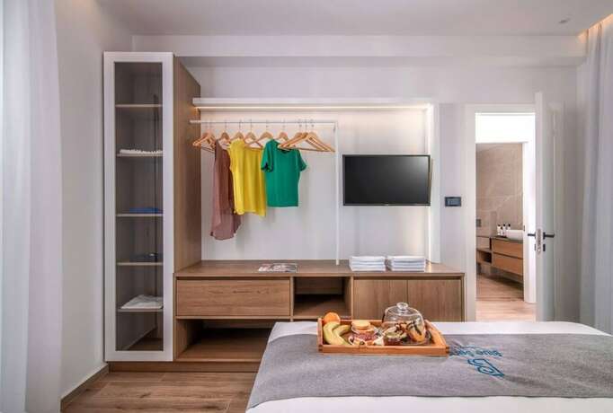 Imagen general del Hotel Blue Senses Villas Next to the Beach Heated Pool. Foto 4