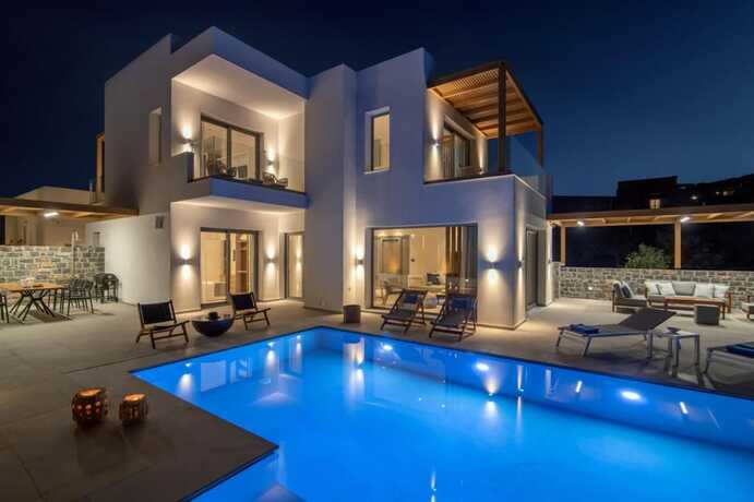 Imagen general del Hotel Blue Senses Villas Next to the Beach Heated Pool. Foto 7