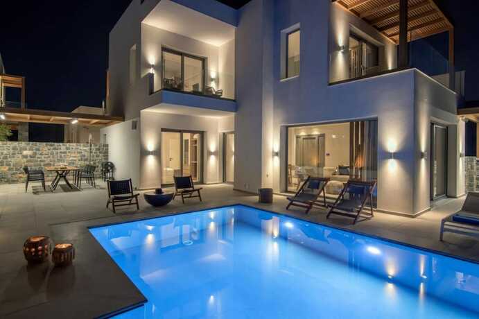 Imagen general del Hotel Blue Senses Villas Next to the Beach Heated Pool. Foto 12