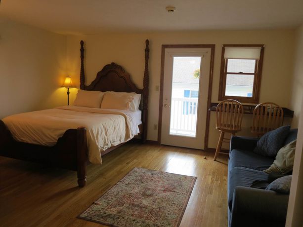 Imagen de los exteriores del Hotel Blue Shutters Inn. Foto 16