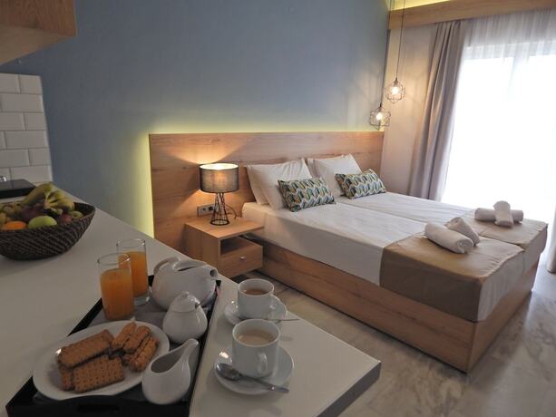 Imagen general del Hotel Blue Sky, Aghia Marina. Foto 5