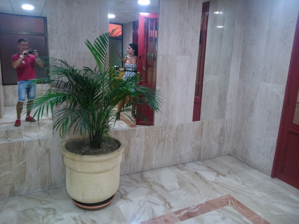 Imagen de los interiores del Hotel Blue Sky Apartment. Foto 19