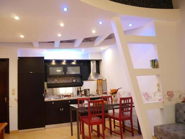 Imagen general del Hotel Blue Sky Apartments, Chrisi Akti. Foto 1