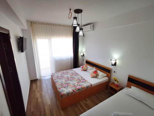 Imagen general del Hotel Blue Sky, EFORIE. Foto 1