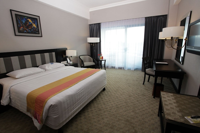 Imagen de la habitación del Hotel Blue Sky, Margasari. Foto 3