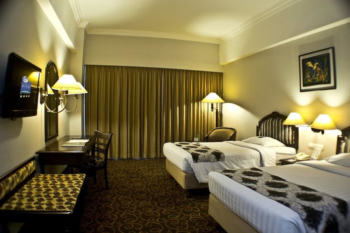 Imagen de la habitación del Hotel Blue Sky, Margasari. Foto 13