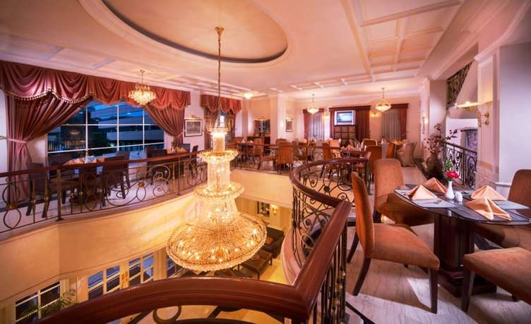 Imagen del bar/restaurante del Hotel Blue Sky Pandurata Boutique. Foto 3