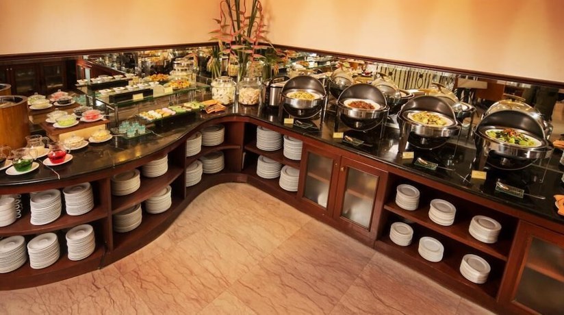 Imagen del bar/restaurante del Hotel Blue Sky Pandurata Boutique. Foto 5