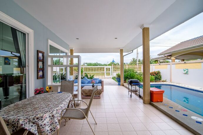 Imagen general del Hotel Blue Sky Pool Villa. Foto 11
