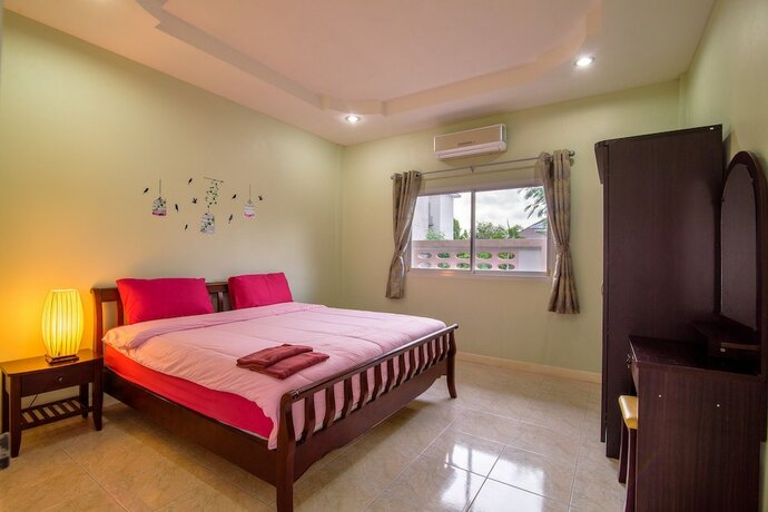 Imagen de la habitación del Hotel Blue Sky Pool Villa. Foto 19