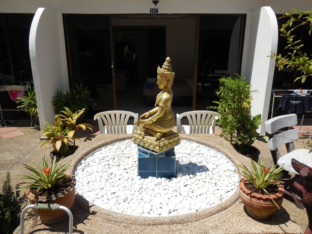 Imagen de los exteriores del Hotel Blue Sky Residence. Foto 9