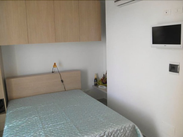 Imagen de la habitación del Hotel Blue Sky, San Foca. Foto 9