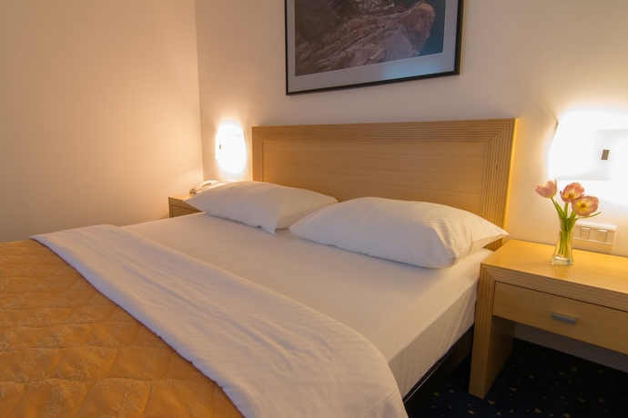 Imagen de la habitación del Hotel Blue Star, Budva. Foto 6