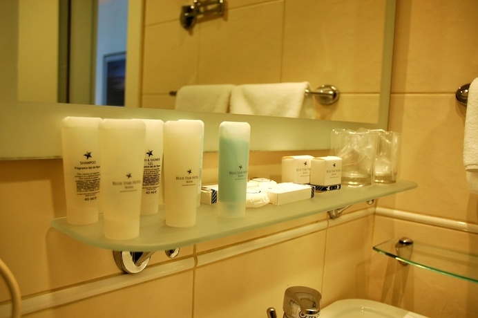 Imagen de la habitación del Hotel Blue Star, Budva. Foto 17