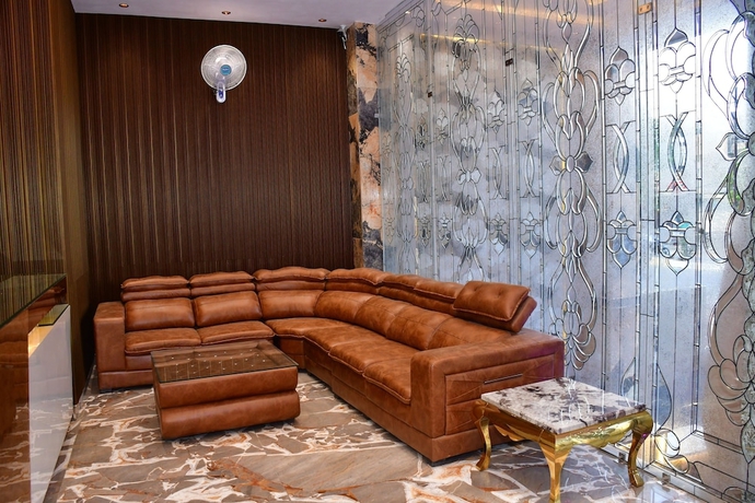 Imagen de los interiores del Hotel Blue Stone, Kanpur. Foto 4
