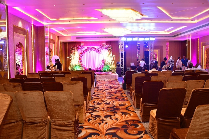 Imagen de los interiores del Hotel Blue Stone, Kanpur. Foto 13