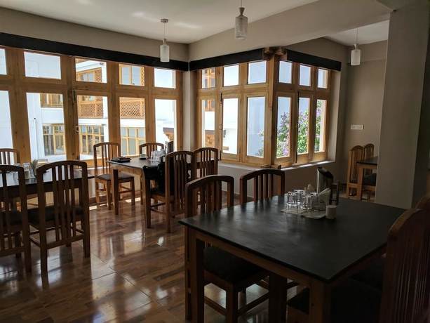 Imagen del bar/restaurante del Hotel Blue Stone, Leh. Foto 4