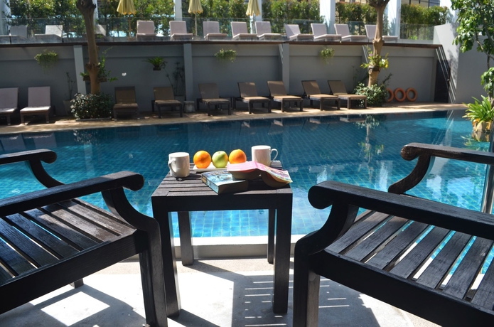 Imagen de la piscina del Hotel Blue Tara Hotel Krabi Ao Nang. Foto 15