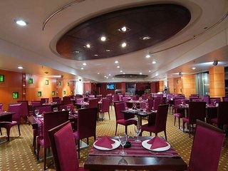 Imagen del bar/restaurante del Hotel Blue Tower. Foto 2