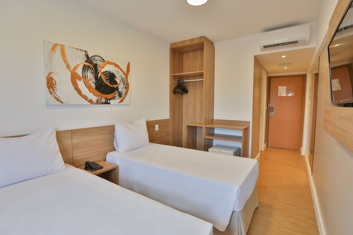 Imagen de la habitación del Hotel Blue Tree Jaguari&uacute;na. Foto 9
