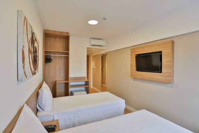 Imagen de la habitación del Hotel Blue Tree Jaguari&uacute;na. Foto 10
