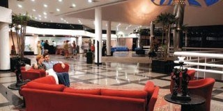 Imagen de los interiores del Hotel Blue Tree Park Natal Resort. Foto 2