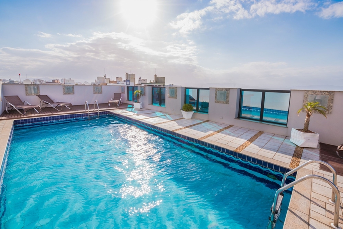 Imagen de la piscina del Hotel Blue Tree Premium Florianopolis. Foto 13