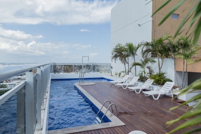 Imagen de la piscina del Hotel Blue Tree Premium Manaus. Foto 15