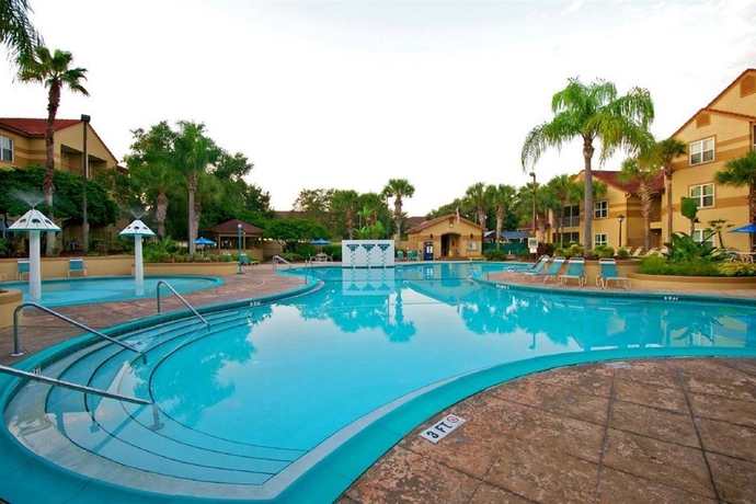 Imagen general del Hotel Blue Tree Resort At Lake Buena Vista. Foto 8