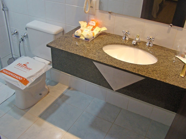 Imagen de la habitación del Hotel Blue Tree Towers Saint Michel Curitiba. Foto 3