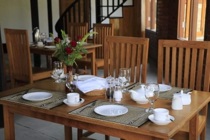 Imagen del bar/restaurante del Hotel Blue Vanda Lodge. Foto 3