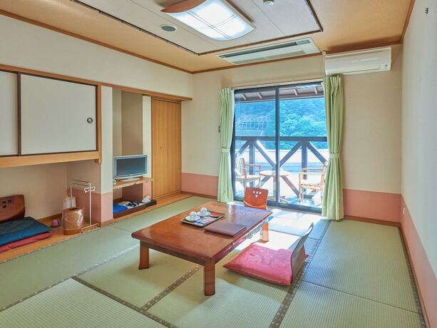Imagen de la habitación del Hotel Blue Villa Anabuki. Foto 11