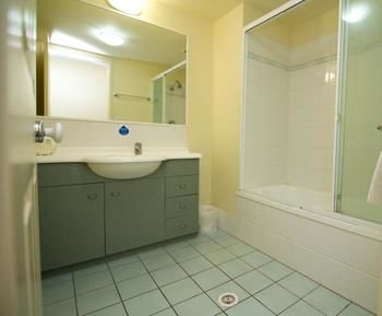 Imagen de la habitación del Hotel Blue Water Bay Luxury Villas. Foto 4